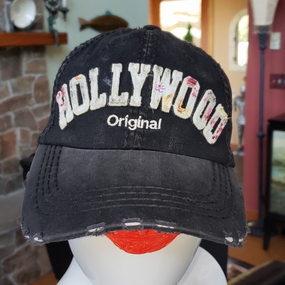 Robin Ruth Accessories - NWT Robin Ruth Hollywood distressed cap